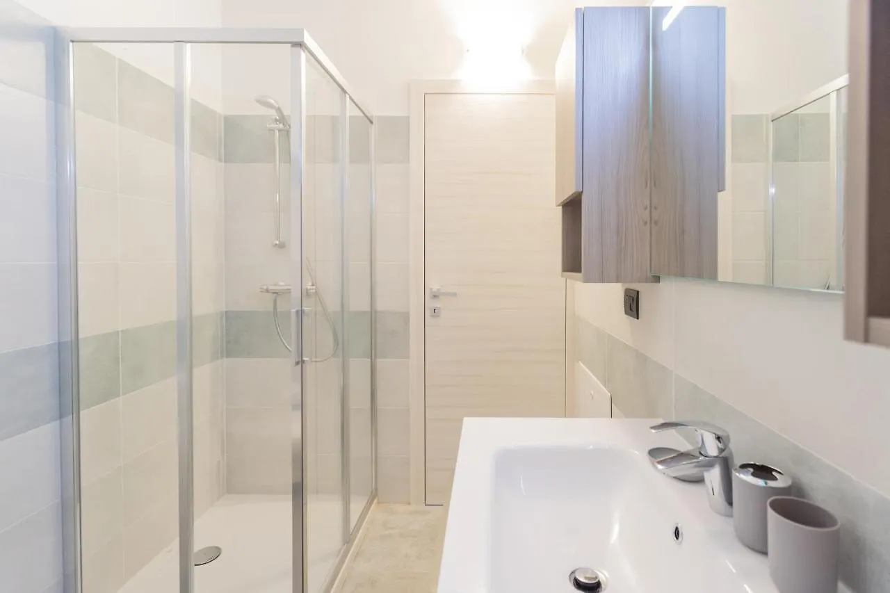 Anna'S Lodge Quite & Charme Pianello Del Lario Daire