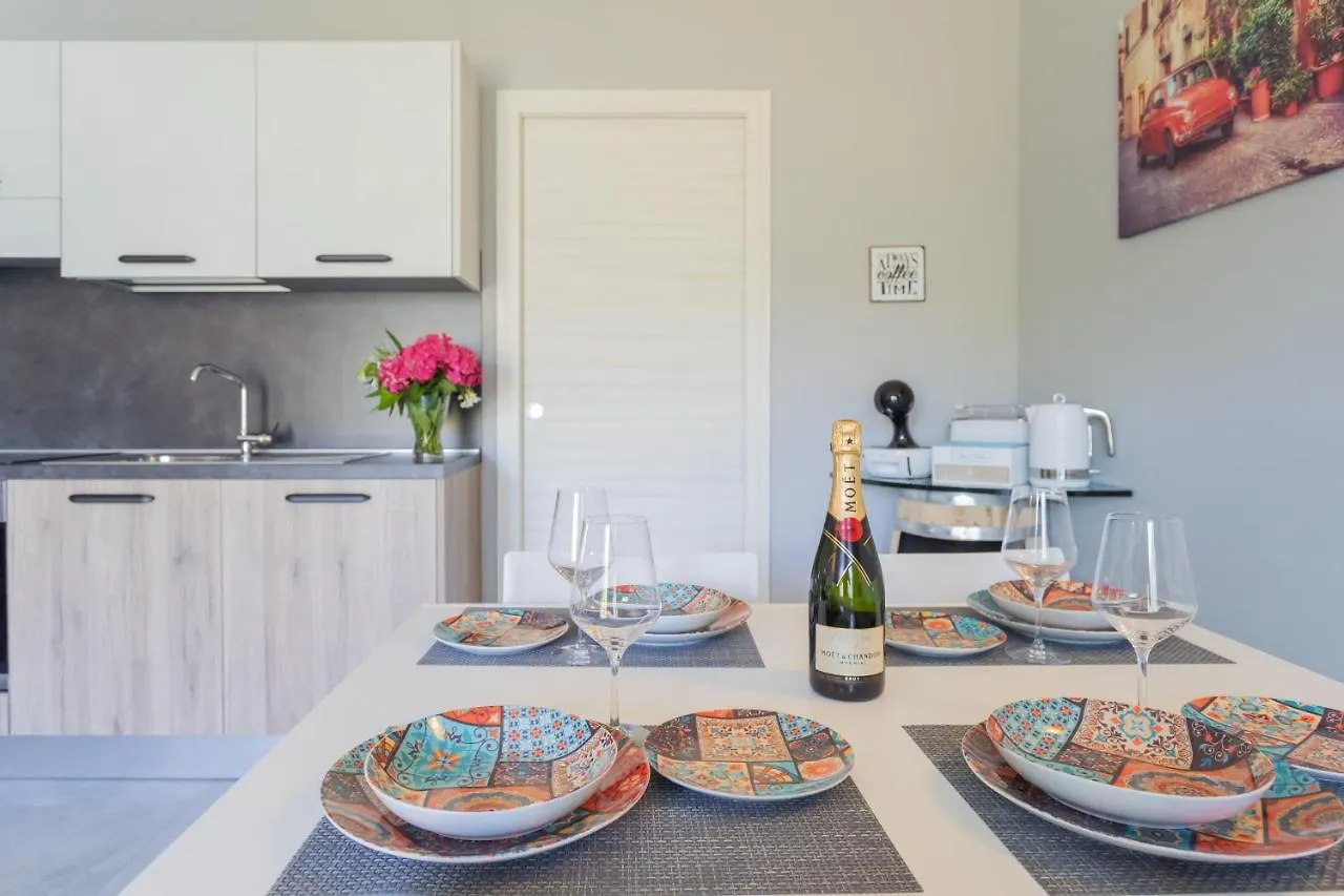 Anna'S Lodge Quite & Charme Pianello Del Lario İtalya