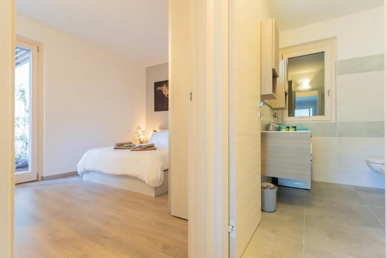 Anna'S Lodge Quite & Charme Pianello Del Lario Daire